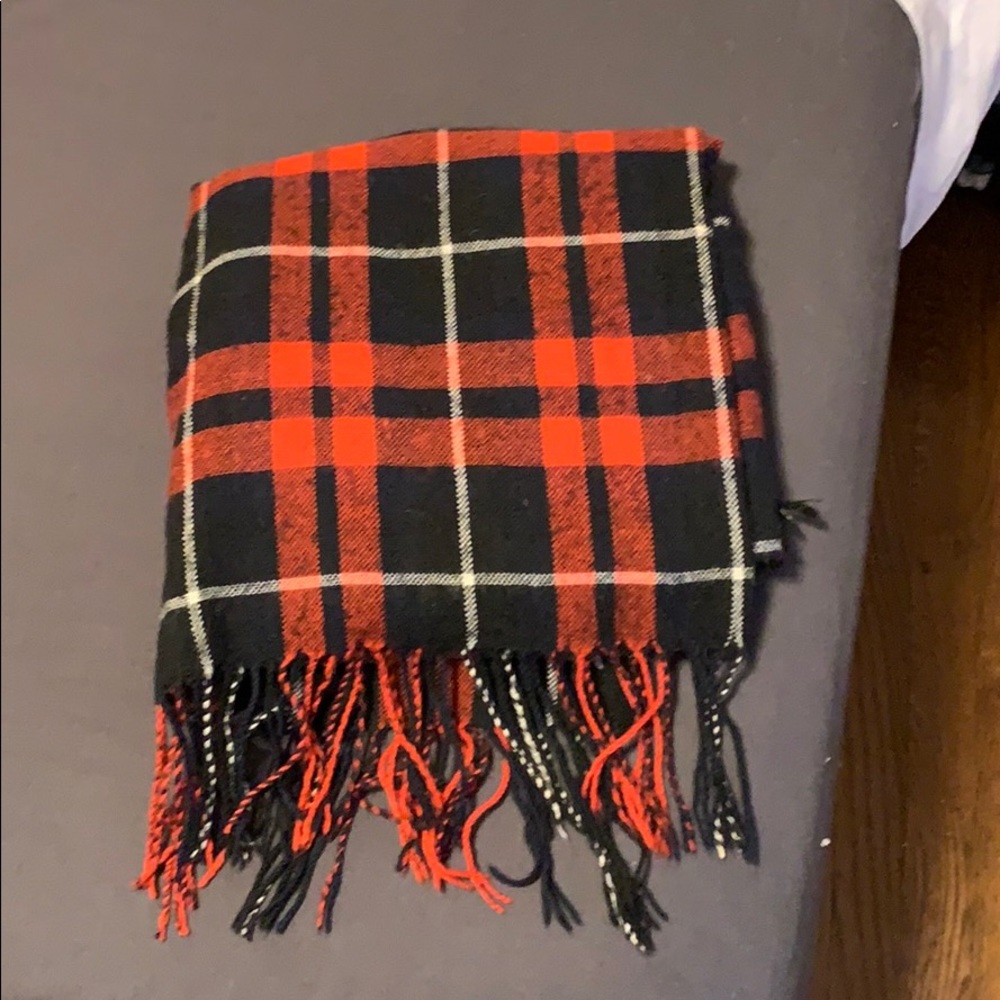 Flannel blanket scarf